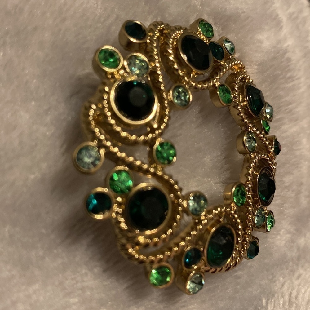 Round brooch - Picture 2 of 4